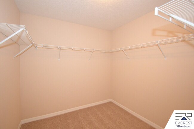 Building Photo - 19 Burgess Pl
