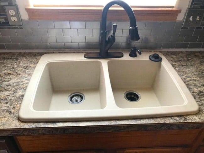 Building Photo - 60 Dayspring Loop