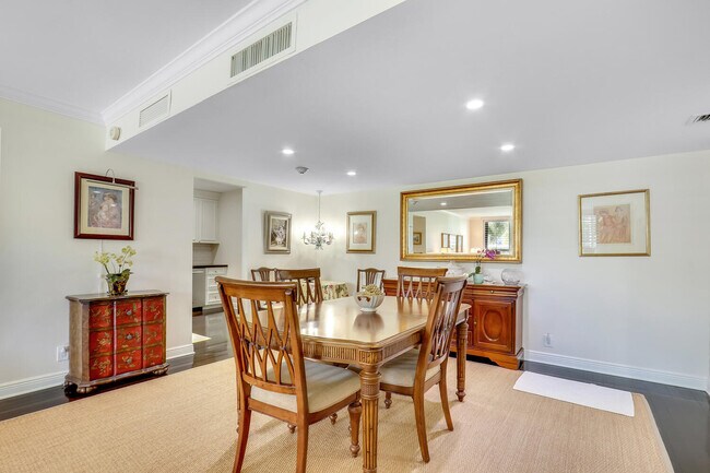 Building Photo - 3800 Washington Rd