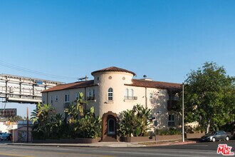 Building Photo - 5320 W Olympic Blvd