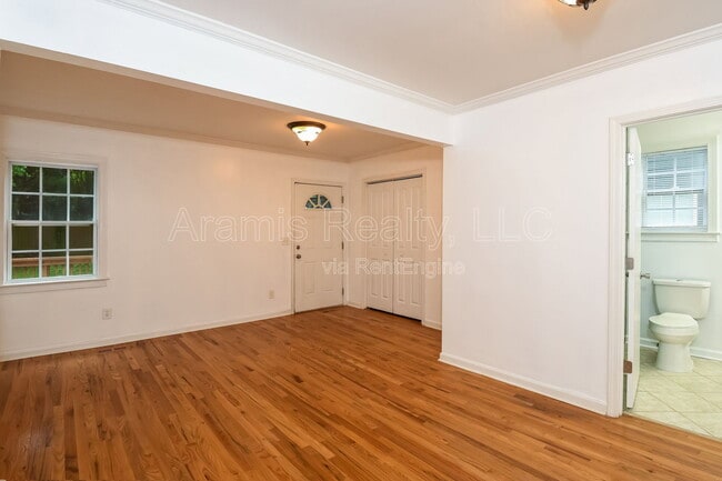 Building Photo - 83 Ormond St SE