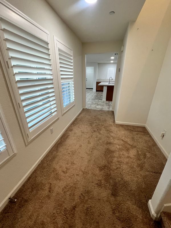 Building Photo - 1435 W Woodward Ave