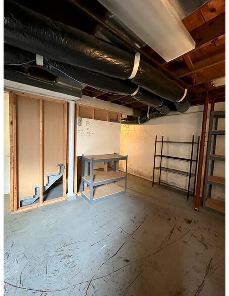 Building Photo - 1309 Court St