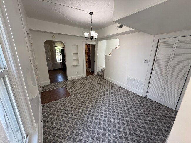 Building Photo - 344 Loeffler Ave