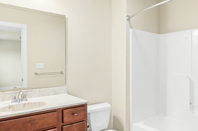 Building Photo - Three bedroom, 2.5 townhome in Mechanicsburg near Trindle Rd.