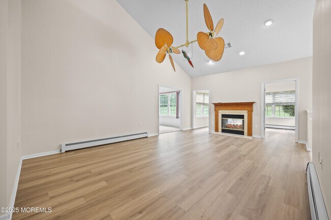 Building Photo - 49 Baltusrol Dr