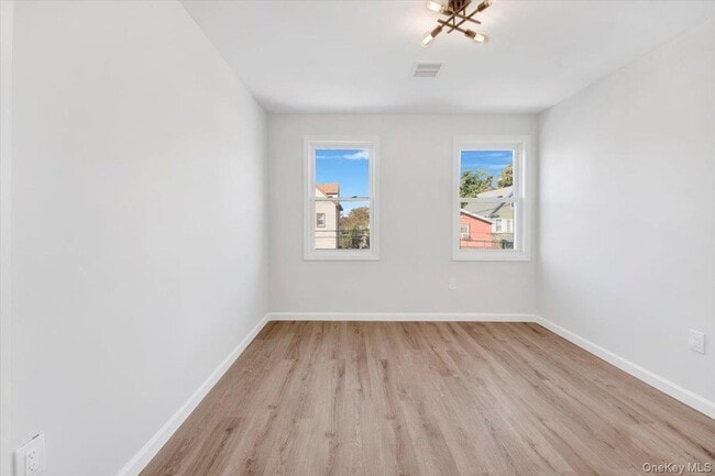 Building Photo - 4626 Richardson Ave