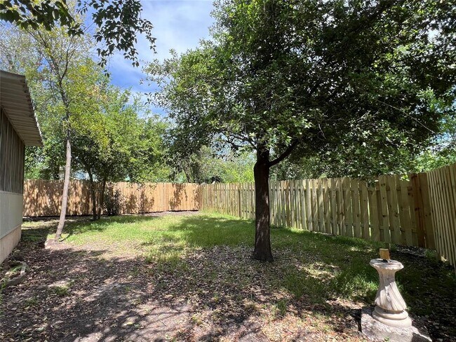 Building Photo - 2503 Biggs Dr