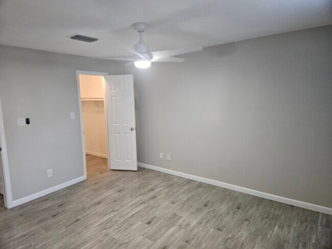 Building Photo - 4350 N 82nd St