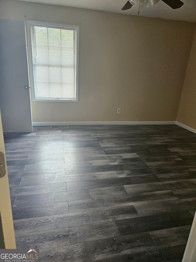 Building Photo - 3195 Highpoint Ct