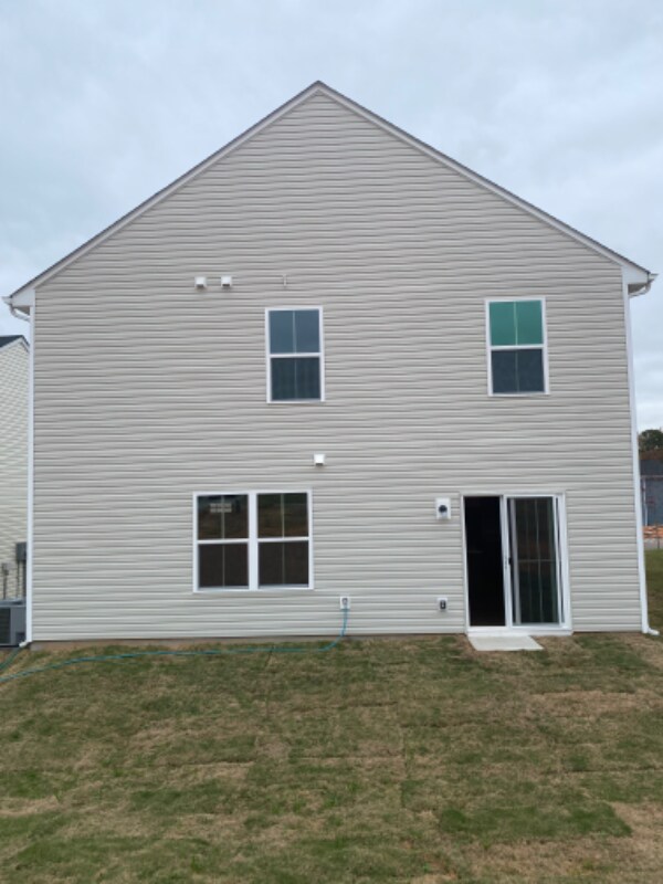 Building Photo - 420 Harmony Hl Trl