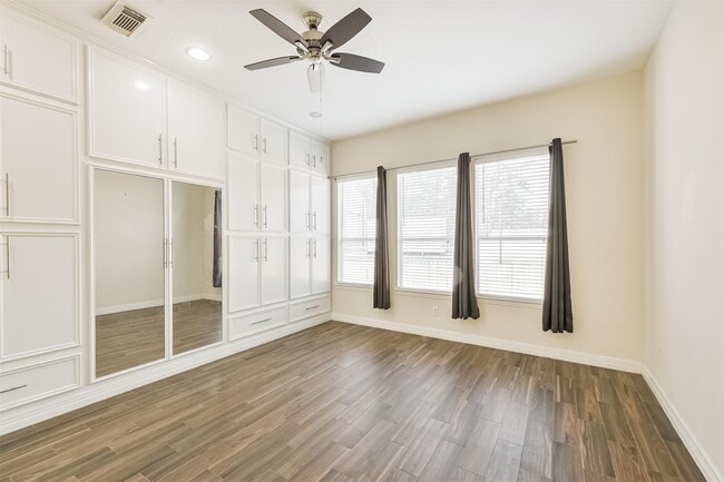 Building Photo - 13731 Cypresswood Crossing Blvd