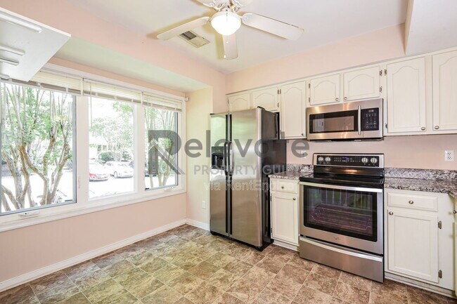 Building Photo - 2914 Port View Ct