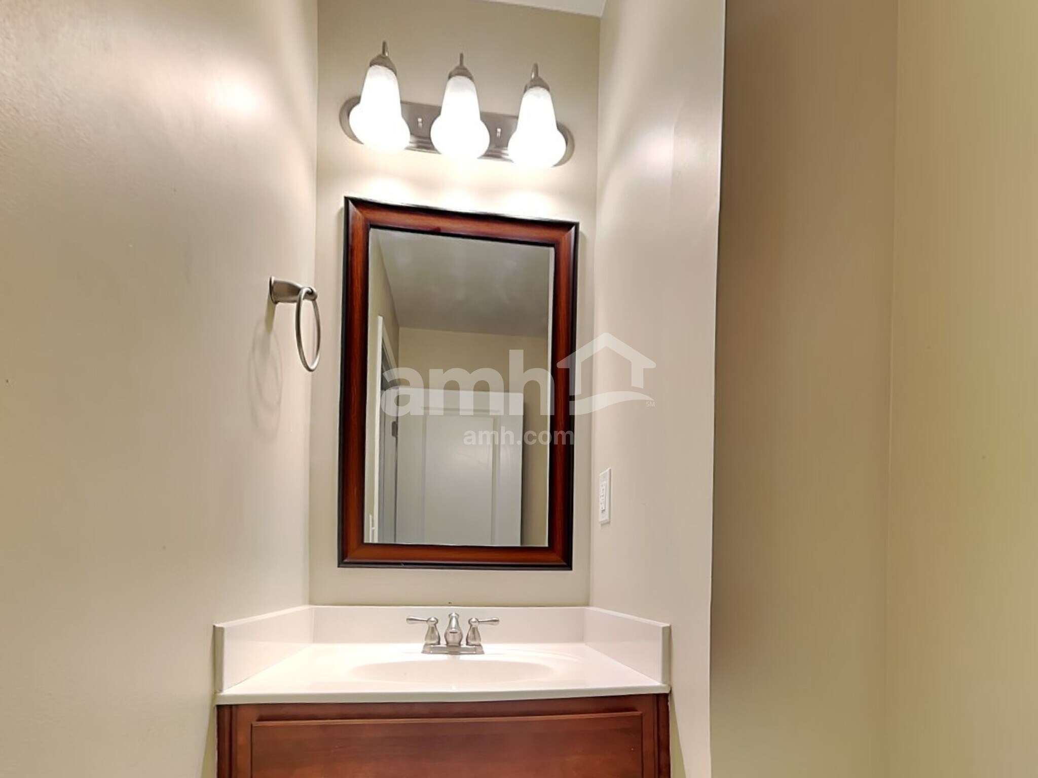 Building Photo - 183 Charlesfort Way