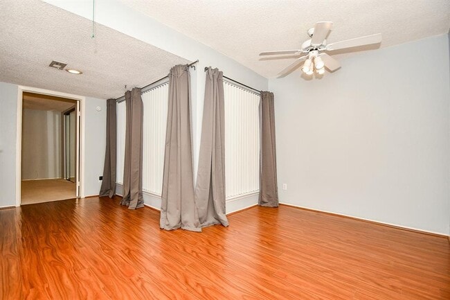 Building Photo - 3200 S Gessner Rd