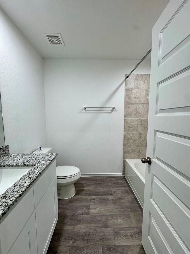 Building Photo - 2216 Laurel Bloom Ln