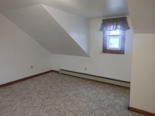 Building Photo - 65 East St