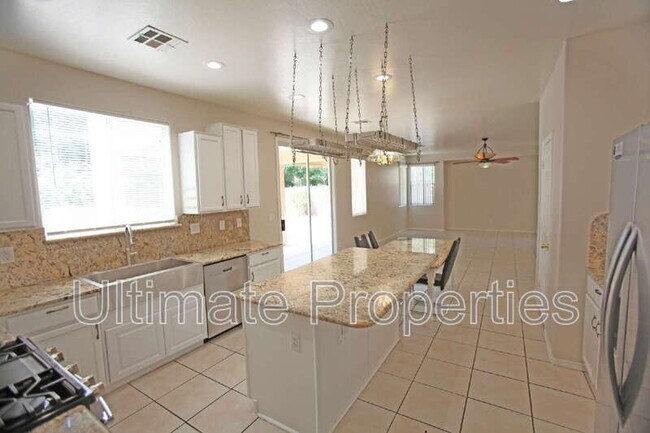 Building Photo - 25602 N 68th Dr