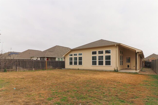 Building Photo - 8250 Arezzo Dr