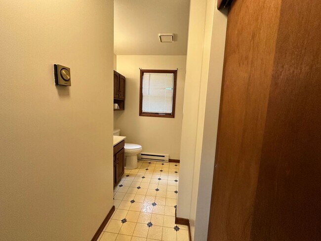 Building Photo - 9 Hardy Ln