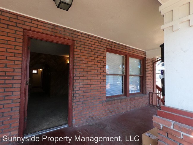 Building Photo - 943 Broadway