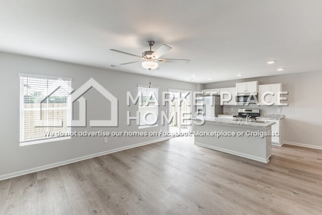 Building Photo - 4129 Hudson Ct SW
