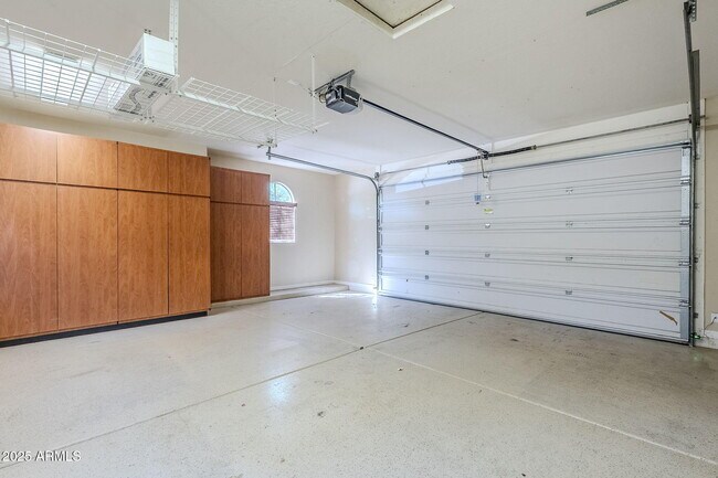 Building Photo - 2910 W Donatello Dr