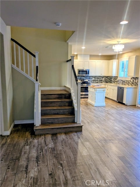 Building Photo - 42945 Avenida Amistad