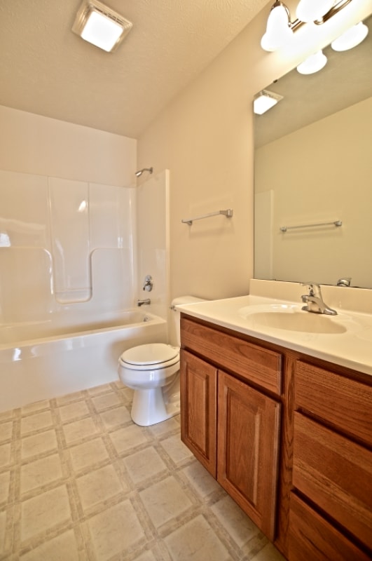 Building Photo - 700 Williamson Ave