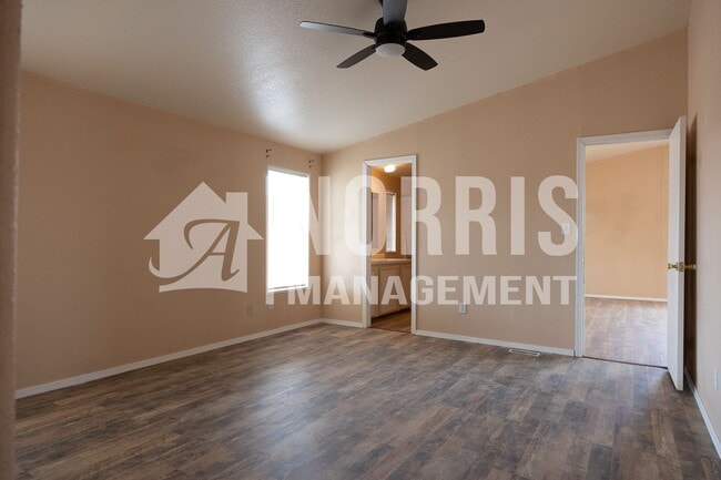 Building Photo - Acreage, NO HOA, So Much Room!