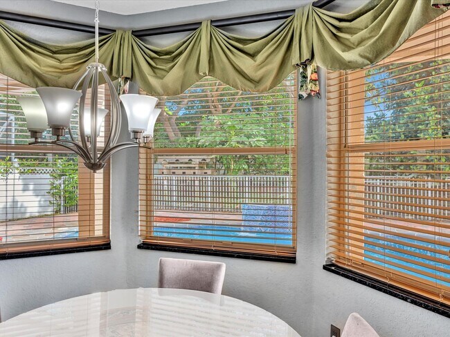 Building Photo - 6614 Marbletree Ln