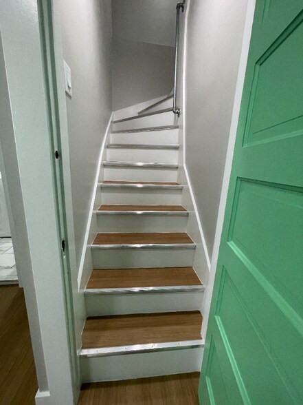 Building Photo - 4522 E Washington St