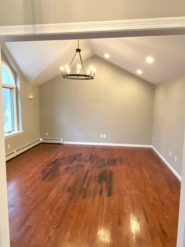 Building Photo - *****Johnston/Bishop Heights - Single Fami...