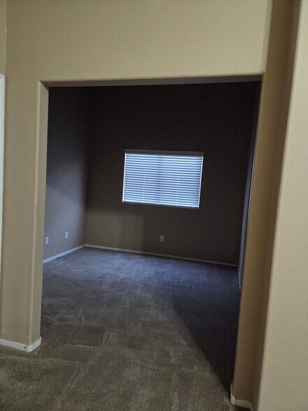 Building Photo - 2602 Roaring Lion Ave