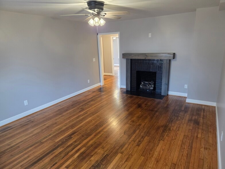 Building Photo - 415 Ford St