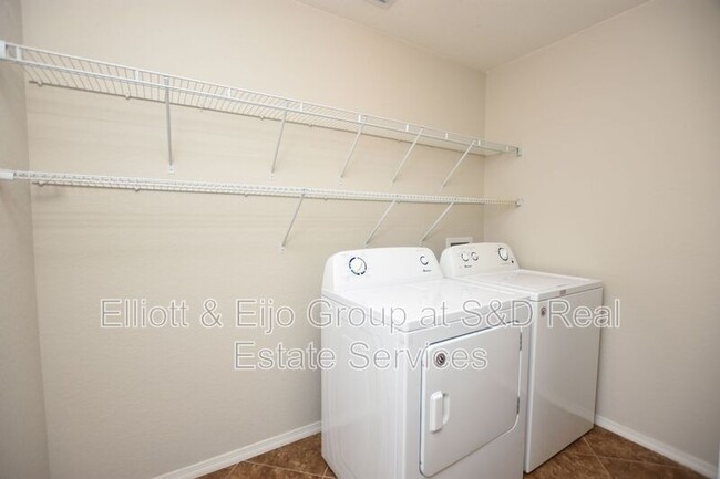 Building Photo - 1606 Taylor Landing Dr
