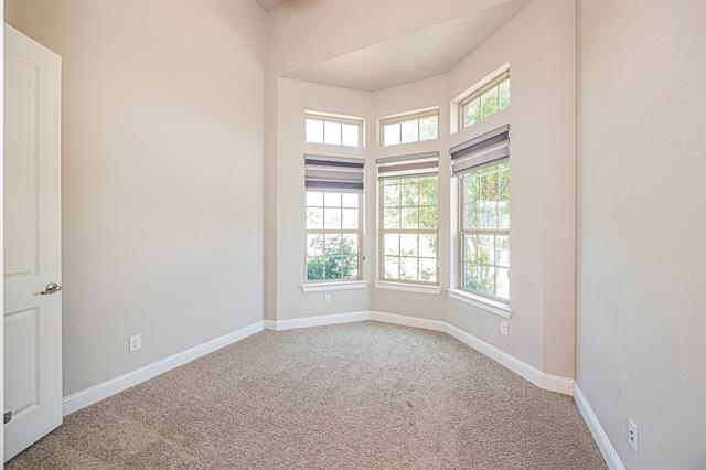 Building Photo - 923 Touchstone Rd