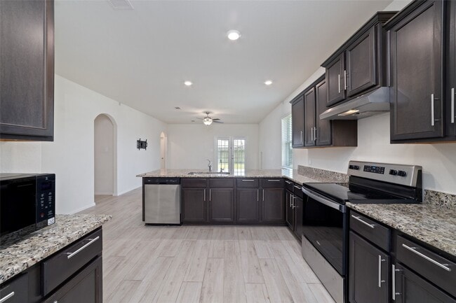 Building Photo - 3000 Iron Woods Dr