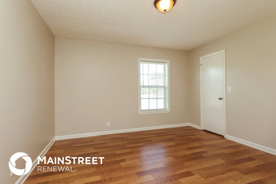 Building Photo - 380 Meadowview Dr