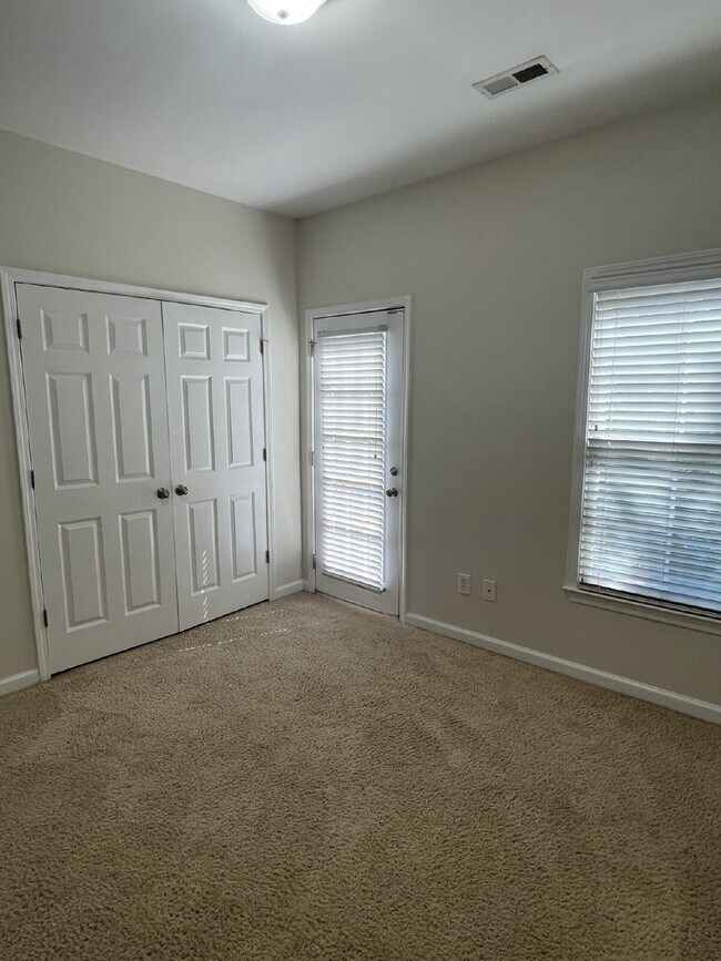 Building Photo - Excellent price for this wonderful John Wieland townhouse in swim / tennis neighborhood.