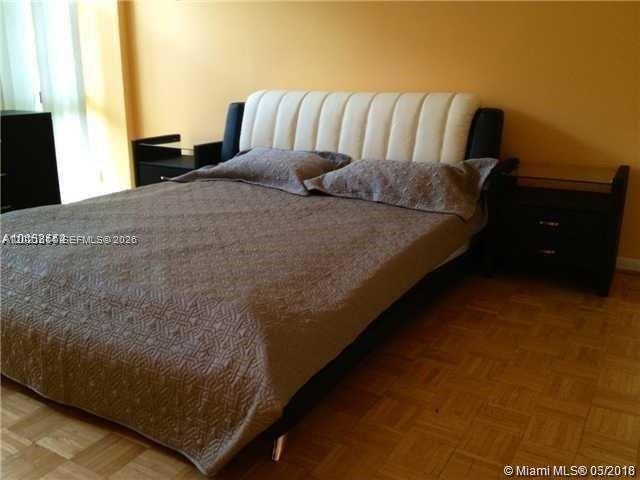 Building Photo - 17011 N Bay Rd