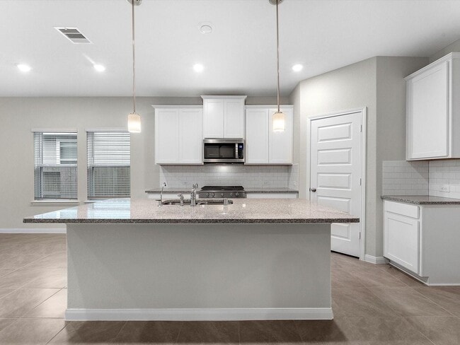Building Photo - Gorgeous home now available for rent in th...