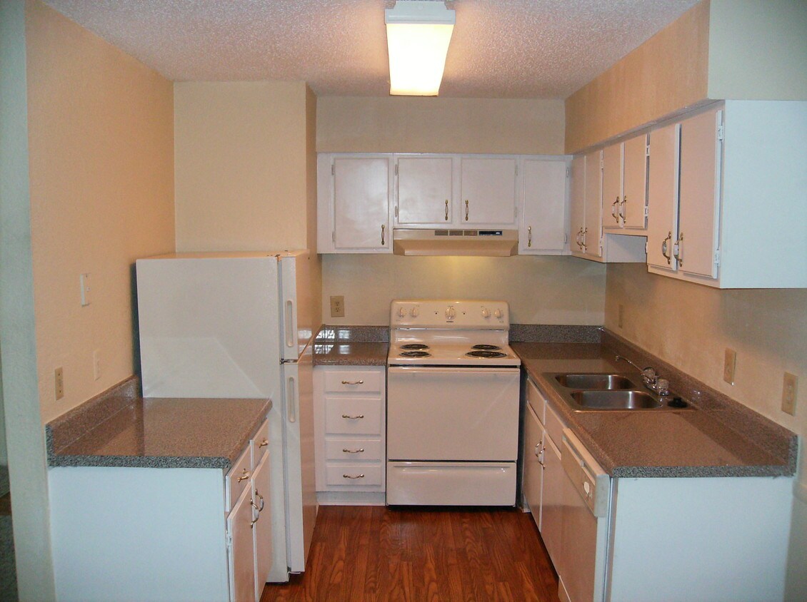 Peppertree Apartments Antioch
