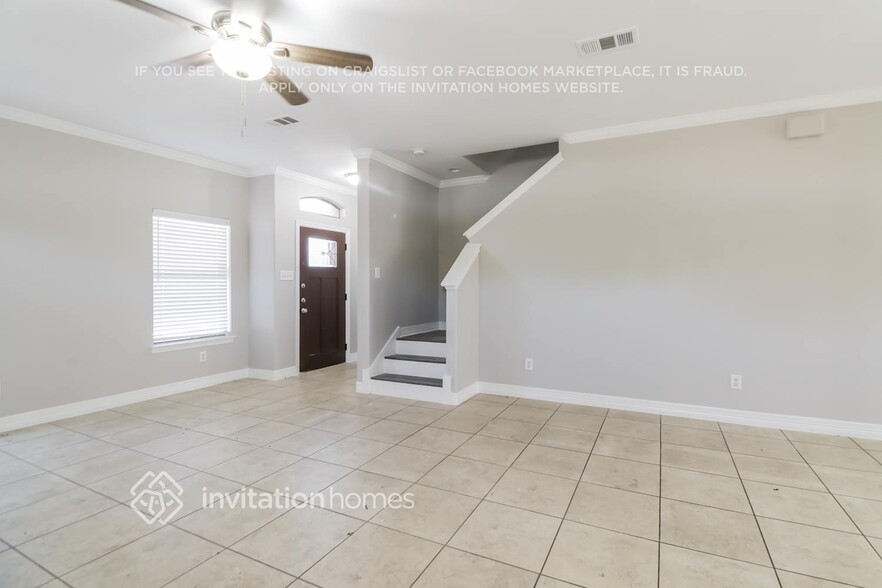 Building Photo - 17209 Panorama Dr