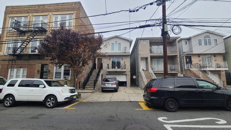 Building Photo - 134 71st St