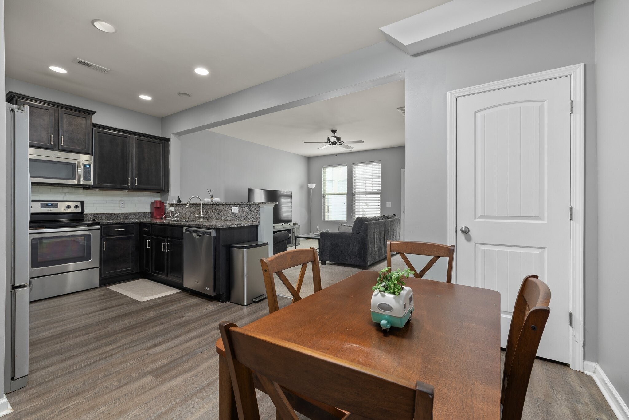 Building Photo - 4203 Virginia Colony Dr