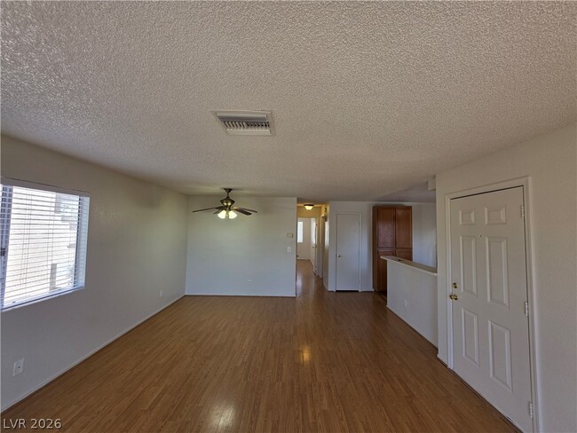 Building Photo - 2200 Highpointe Dr