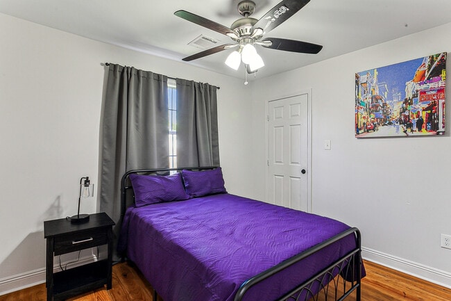 Building Photo - 2331 Feliciana St