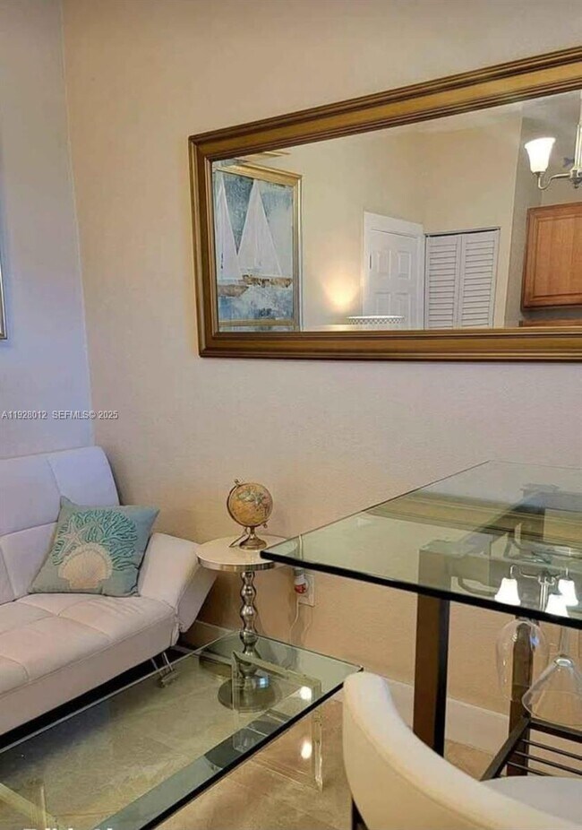 Building Photo - 2228 Polk St