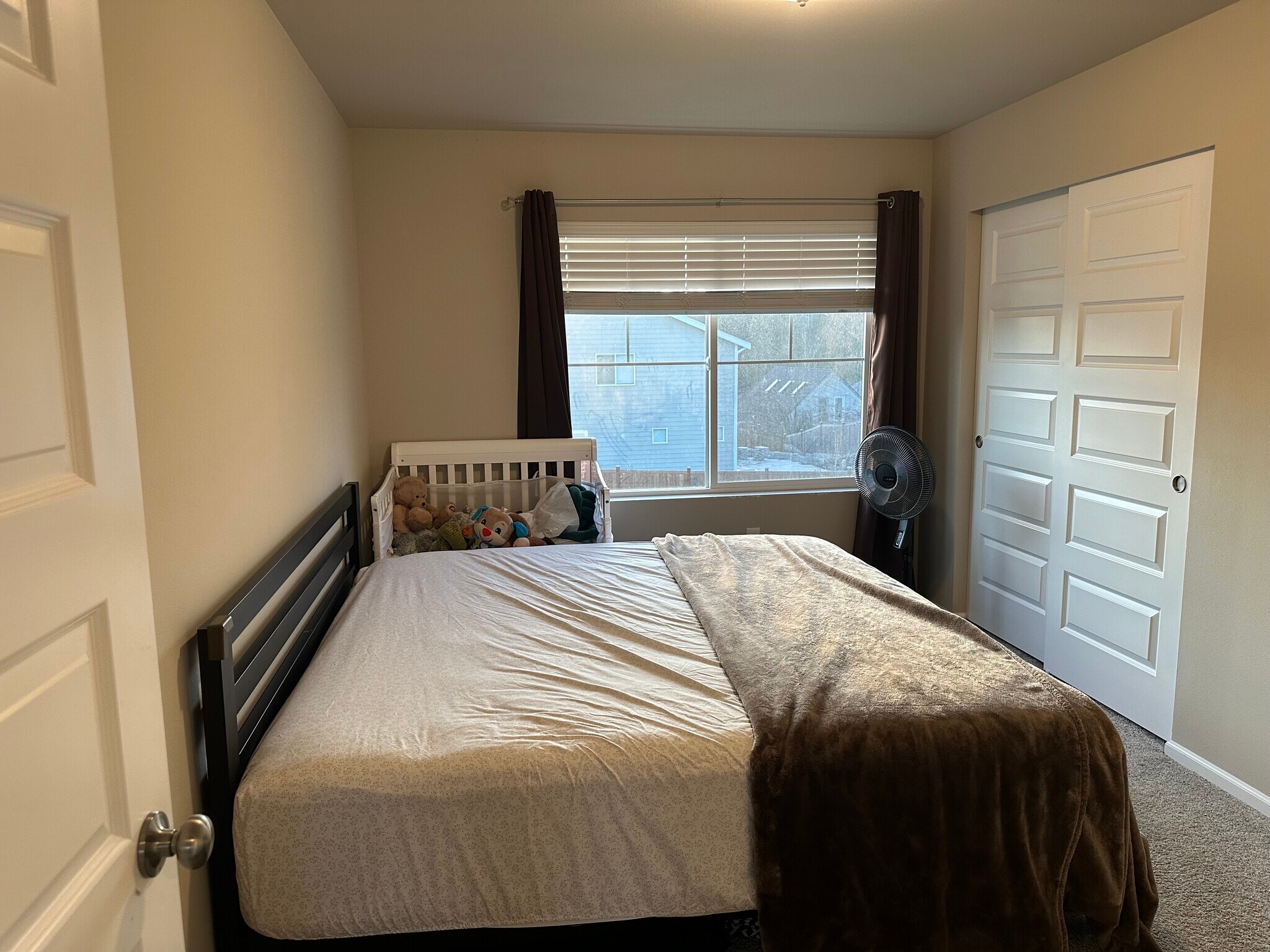 Building Photo - 3909 80th Ave NE